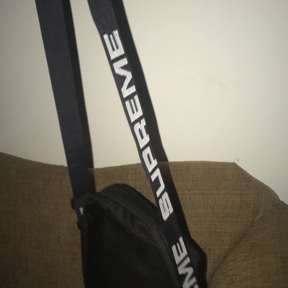 Supreme SS18 Shoulder Bag - Picture 2 of 2